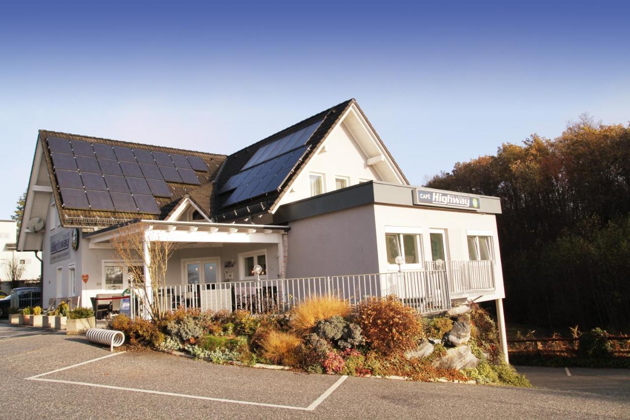 Hotel Highway - Bed & Breakfast Lieboch Extérieur photo